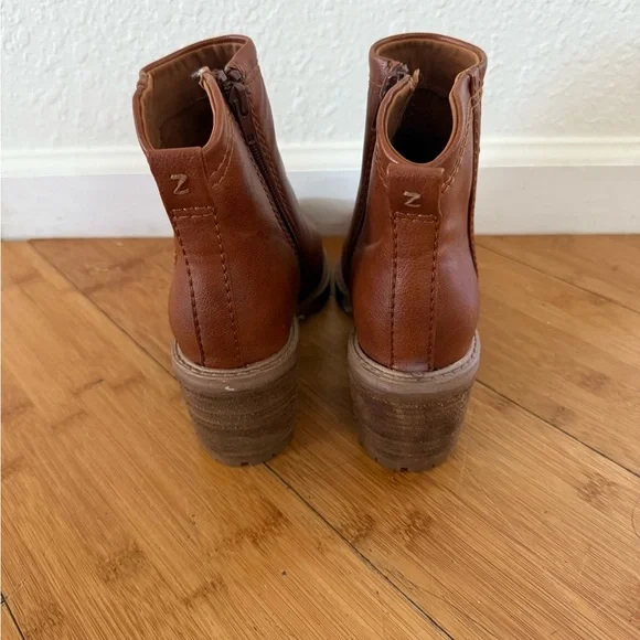 Zodiac Leather Brown Greyson Heeled Boots Size 8M Holiday Career Workwear Boho - Picture 4 of 8